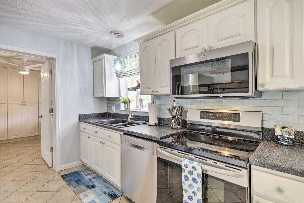 Merritt Island Home Fire Pit And Canal Access! Exterior foto
